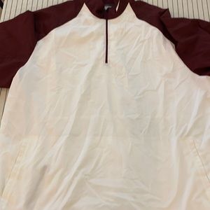 Nike men’s Storm-Fit windbreaker short sleeve